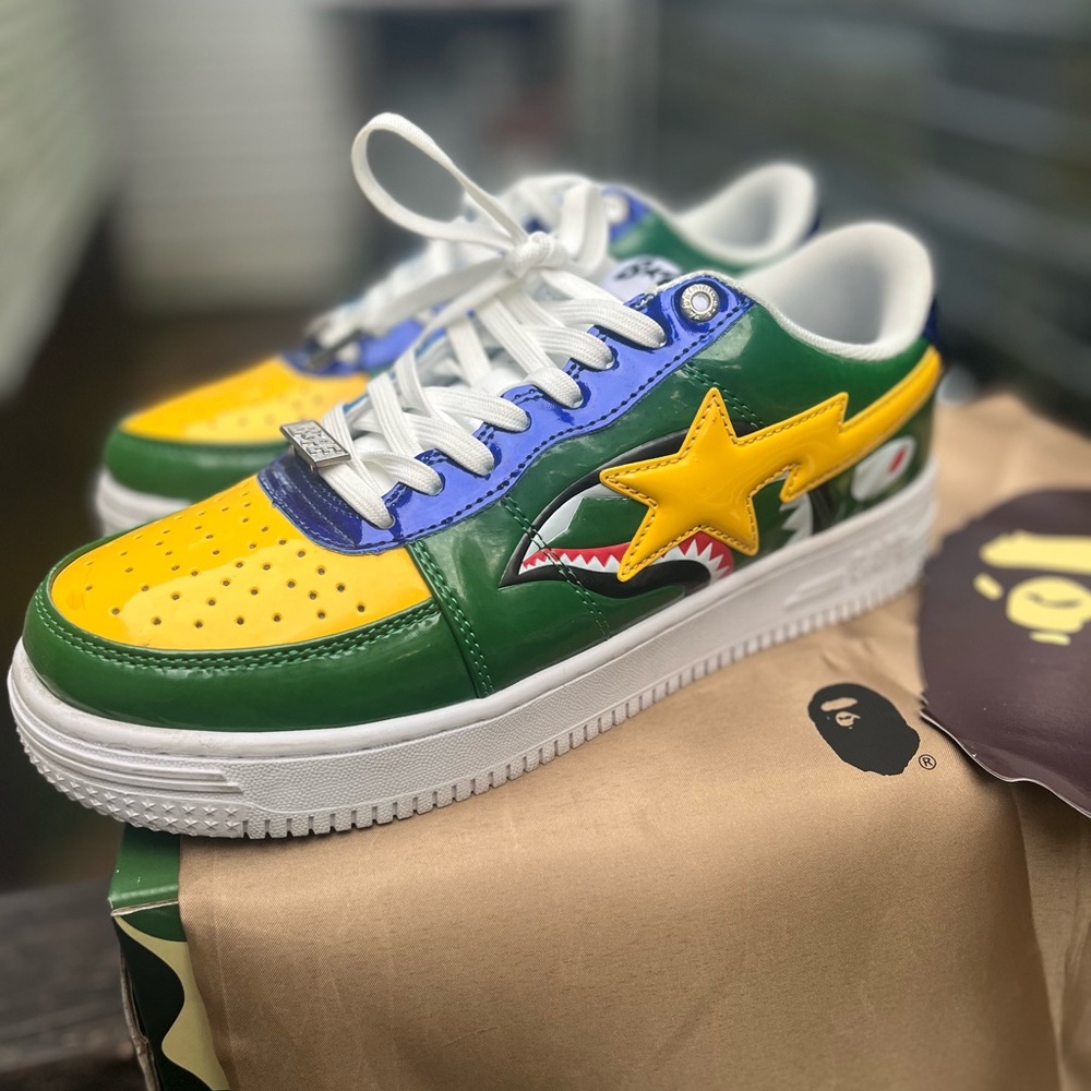 #Bapesta Low M2 'Green Shark Face